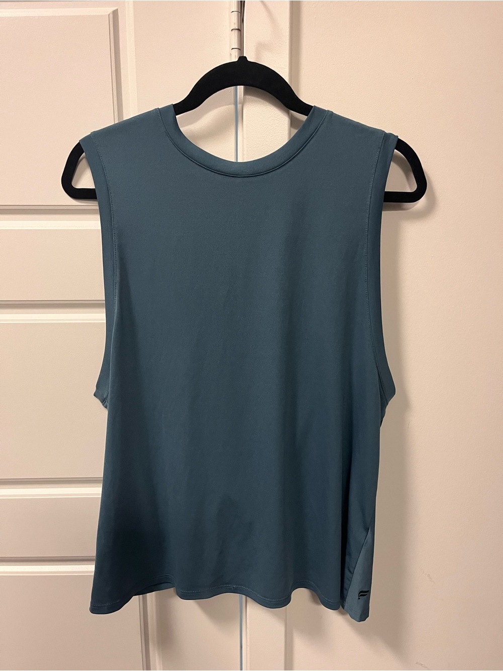 Fabletics Teal Open Back Twist Tank Top Womenβs Medium Activewear